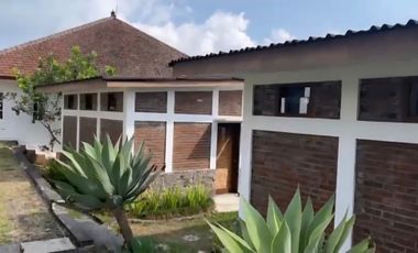 Resort dan Villa View Gunung Lembah Bukit Sawah di Baturiti