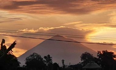 Resort dan Villa View Gunung Lembah Bukit Sawah di Baturiti