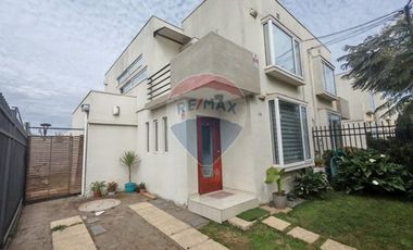 Casa Mediterranea en Venta Peñaflor El Prado