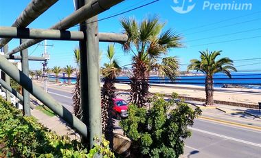 Departamento en Venta en Av Isidora Dubornais , primera línea, frente al mar, subida los lobos