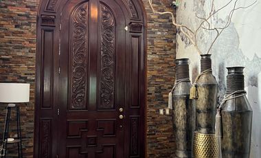 CASA AMUEBLADA EN RENTA CARRETERA NACIONAL, FRACC. EQUINOCCIO