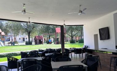 CASA AMUEBLADA EN RENTA CARRETERA NACIONAL, FRACC. EQUINOCCIO