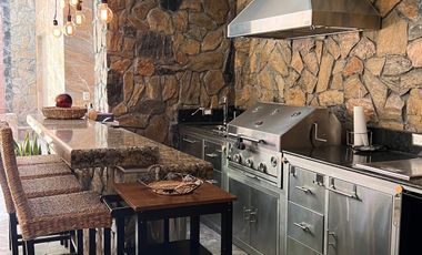 CASA AMUEBLADA EN RENTA CARRETERA NACIONAL, FRACC. EQUINOCCIO