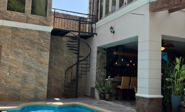 CASA AMUEBLADA EN RENTA CARRETERA NACIONAL, FRACC. EQUINOCCIO