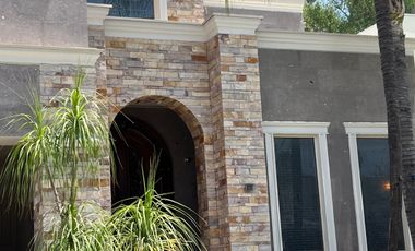 CASA AMUEBLADA EN RENTA CARRETERA NACIONAL, FRACC. EQUINOCCIO