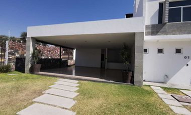 DEPARTAMENTO EN VENTA EN PLANTA BAJA COLINAS DEL SANTUARIO CORREGIDORA,QRO.