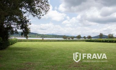 CASA EN VENTA EN FRACC. PRIVADO EN CHAPALA