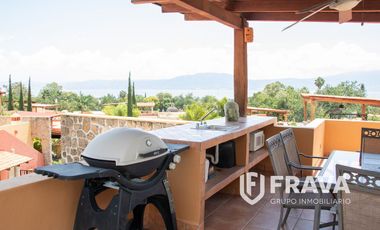 CASA EN VENTA EN FRACC. PRIVADO EN CHAPALA