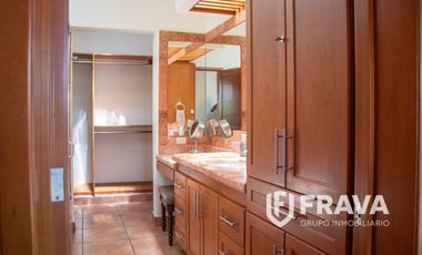 CASA EN VENTA EN FRACC. PRIVADO EN CHAPALA