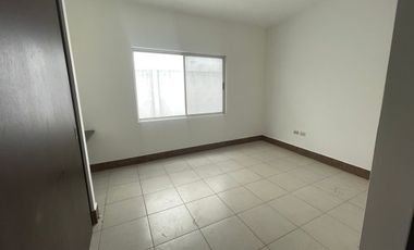En Privada Casa en Venta Cumbres Elite