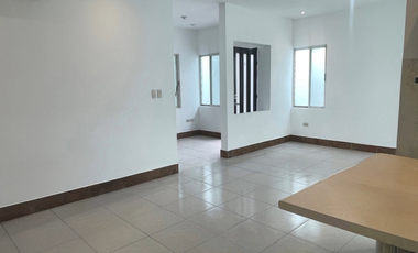 En Privada Casa en Venta Cumbres Elite