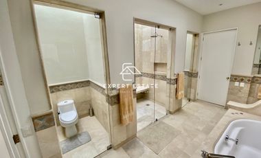 Casa venta LOMAS - Elegante con gran jardín / Elegant with super garden