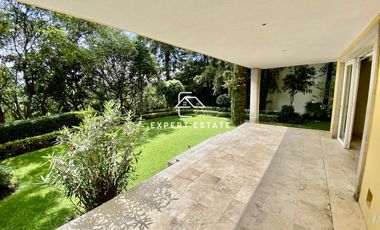 Casa venta LOMAS - Elegante con gran jardín / Elegant with super garden