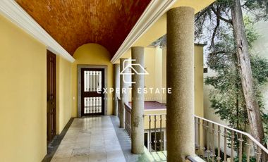 Casa venta LOMAS - Elegante con gran jardín / Elegant with super garden
