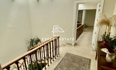 Casa venta LOMAS - Elegante con gran jardín / Elegant with super garden