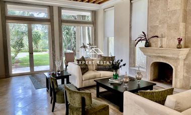 Casa venta LOMAS - Elegante con gran jardín / Elegant with super garden