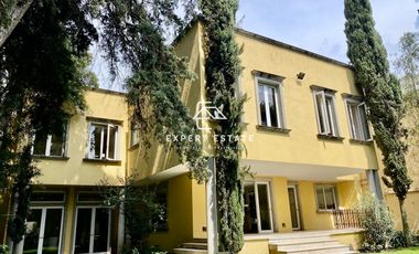 Casa venta LOMAS - Elegante con gran jardín / Elegant with super garden