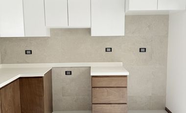 Casa en venta en Fracc. Imperial de las Ánimas – Diseño moderno