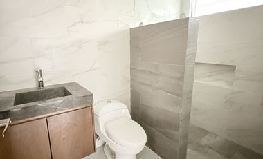 Casa en venta en Fracc. Imperial de las Ánimas – Diseño moderno