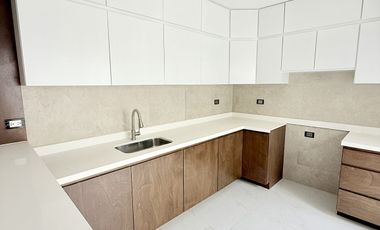 Casa en venta en Fracc. Imperial de las Ánimas – Diseño moderno