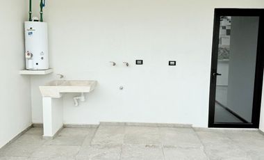 Casa en venta en Fracc. Imperial de las Ánimas – Diseño moderno