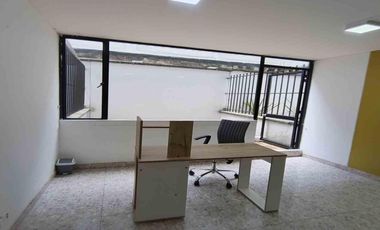 OFICINA EN ARRIENDO EN EL CENTRO/MANIZALES