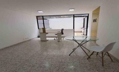 OFICINA EN ARRIENDO EN EL CENTRO/MANIZALES