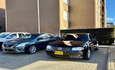 Apartamento en Venta – Primer Piso con Zona Verde y Deck