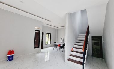 Rumah Cantik 2Lt Modern Ready Unit Dekat RS Oen Solo Baru