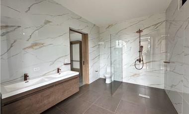 Hermosa casa campestre en Cerritos - Pereira