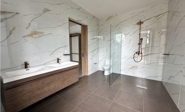 Hermosa casa campestre en Cerritos - Pereira