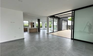 Hermosa casa campestre en Cerritos - Pereira