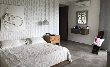 Se vende casa en San José de las Villas