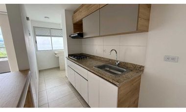Se vende apartamento en Senderos de San Silvestre piso 14