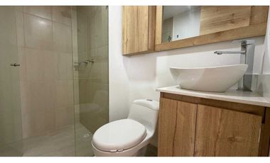 Se vende apartamento en Senderos de San Silvestre piso 14