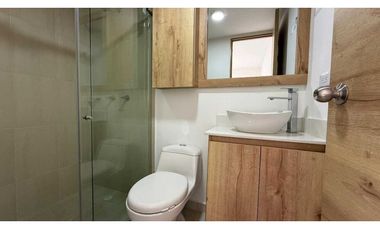 Se vende apartamento en Senderos de San Silvestre piso 14