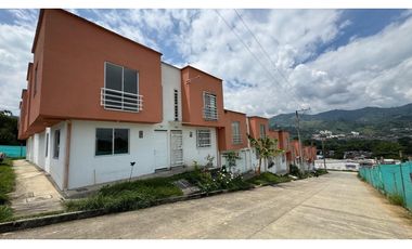 Se vende casa duplex nueva en Dosquebradas