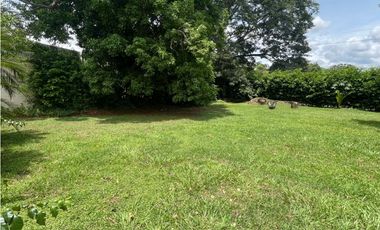 Venta de Finca Santa Fé de Antioquia, Unidad Cerrada Cerca al Cauca