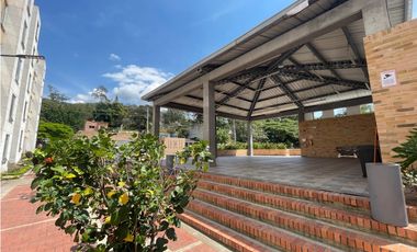 Maat arrienda apartamento Conjunto Zafiro Villeta $880.000