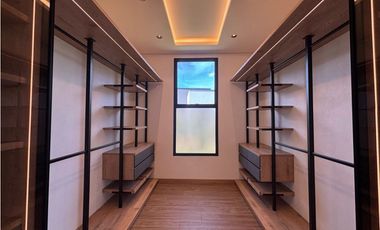 Venta de casa nueva en parcelación en Llanogrande, Rionegro