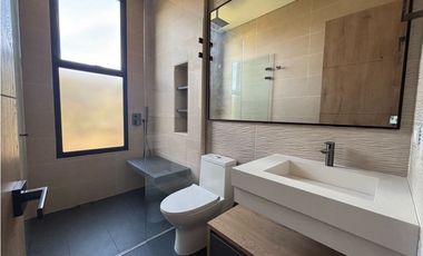 Venta de casa nueva en parcelación en Llanogrande, Rionegro