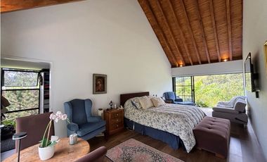 Arriendo casa moderna de un solo nivel, El Retiro, Antioquia