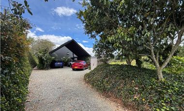 Arriendo casa moderna de un solo nivel, El Retiro, Antioquia