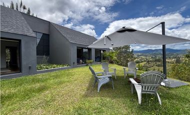 Arriendo casa moderna de un solo nivel, El Retiro, Antioquia