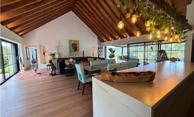 Arriendo casa moderna de un solo nivel, El Retiro, Antioquia