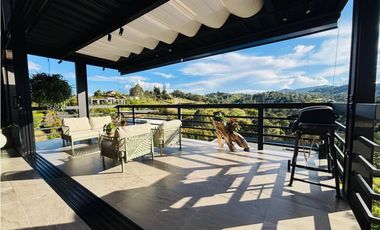 Hermosa casa campestre en unidad cerrada en el retiro LDC