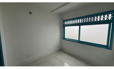 Arriendo oficinas primer piso en el parque principal de El Retiro