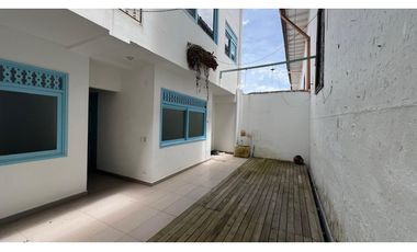 Arriendo oficinas primer piso en el parque principal de El Retiro