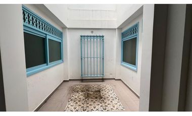 Arriendo oficinas primer piso en el parque principal de El Retiro