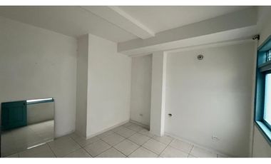 Arriendo oficinas primer piso en el parque principal de El Retiro